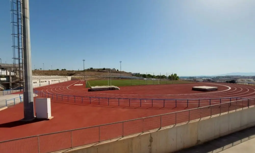 Nueva pista de atletismo del polideportivo Manuel Ruiz de Alcantarilla 2