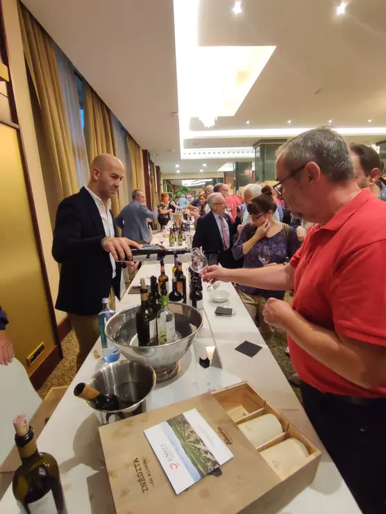Bodegas Alce&ntilde;o