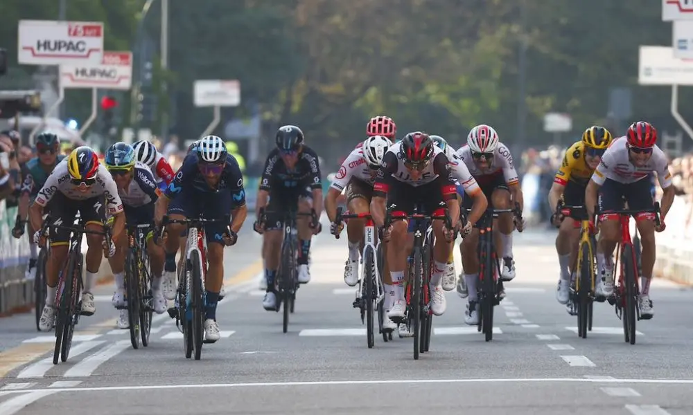 Sprint que decidi&oacute; la carrera (Foto: Team Movistar)