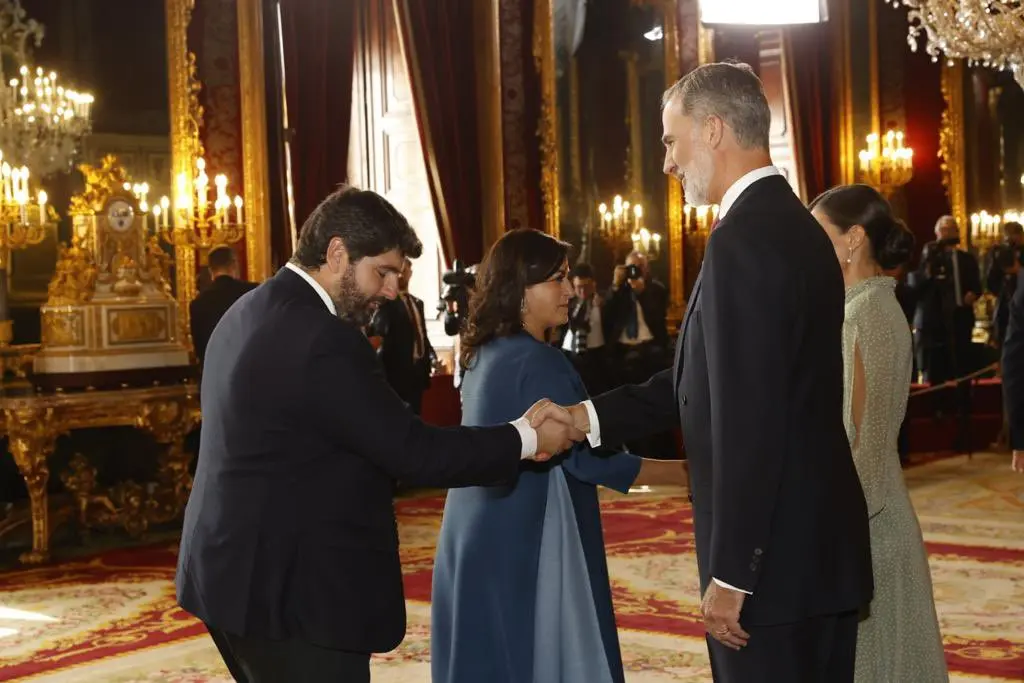 L&oacute;pez Miras en el desfile por el D&iacute;a de la Hispanidad