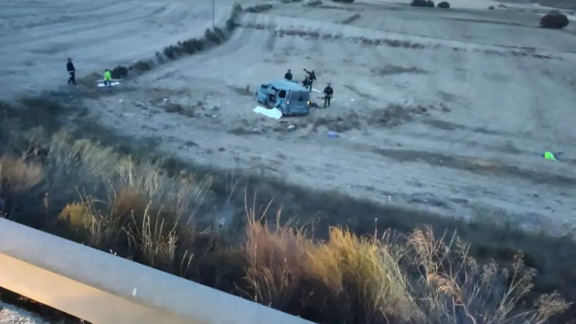 Tres fallecidos y siete heridos en un accidente de furgoneta entre Caravaca y Lorca