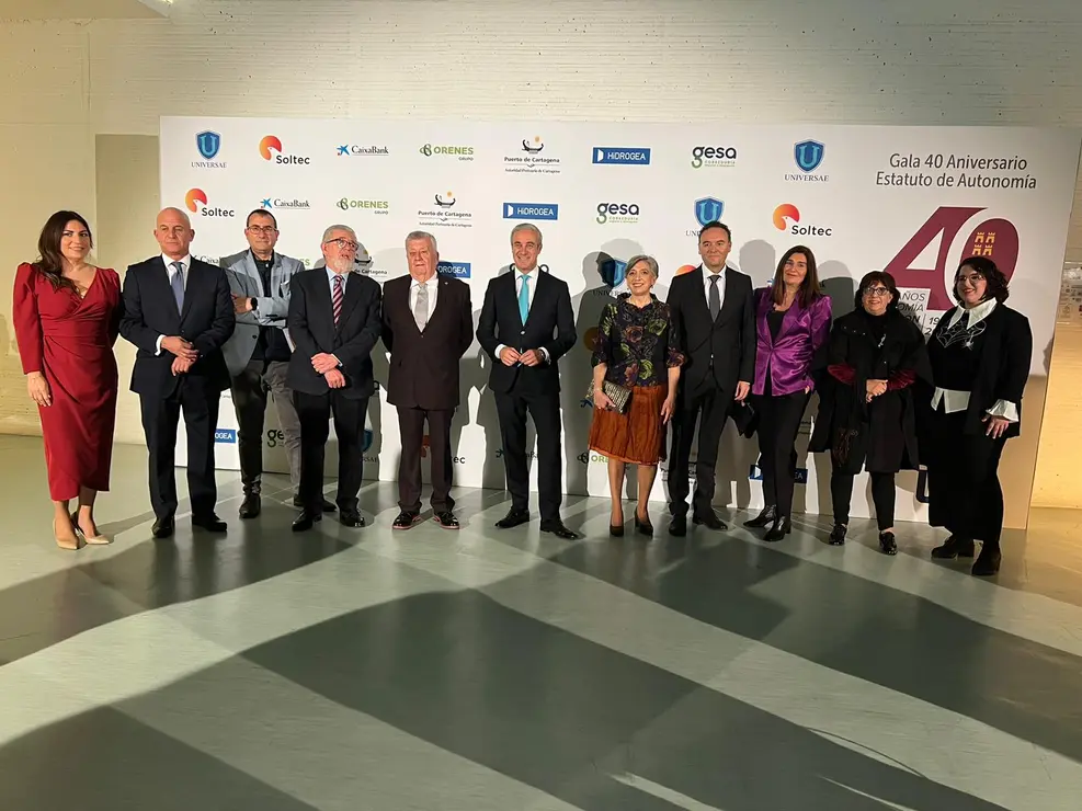 La sociedad civil, empresarial y pol&iacute;tica celebran el 40 aniversario del Estatuto con La 7