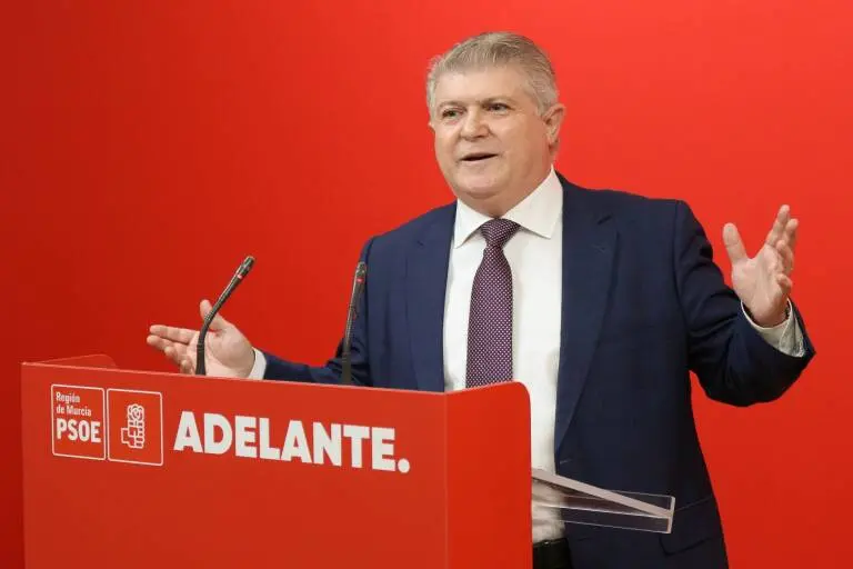 Jos&eacute; V&eacute;lez.