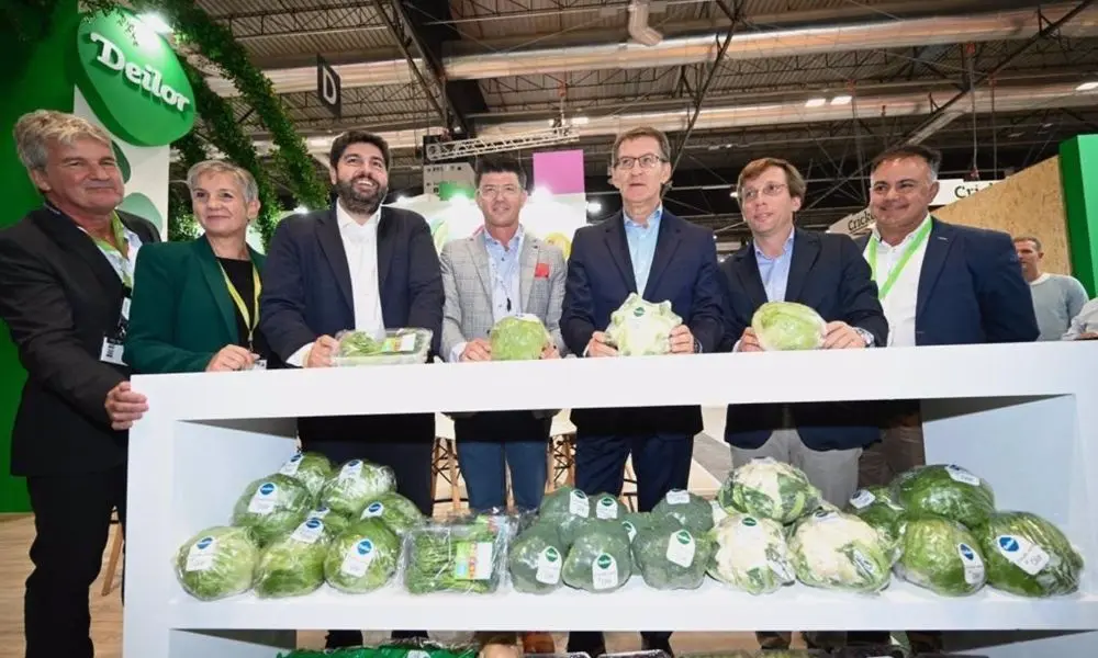 Los presidentes del PP y el PPRM visitan el pabell&oacute;n de la Regi&oacute;n de Murcia en Fruit Atraction (Foto: PPRM)