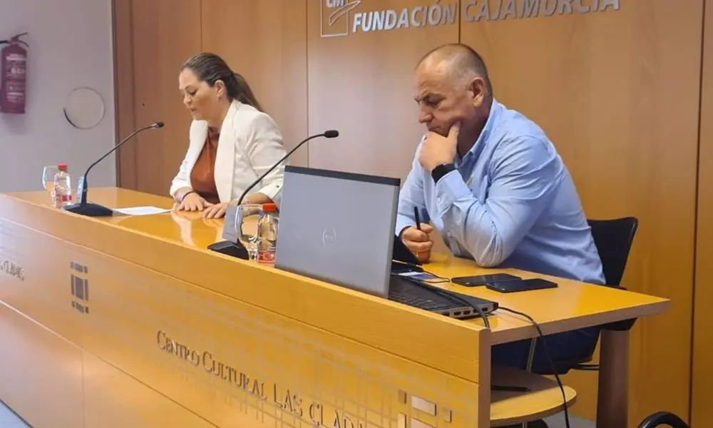 La directora general de Consumo y Artesan&iacute;a, Sonia Moreno, participa este lunes en la jornada t&eacute;cnica 'Comercializaci&oacute;n de productos ecol&oacute;gicos', organizada por la consejer&iacute;a de Empresa (Foto: CARM)