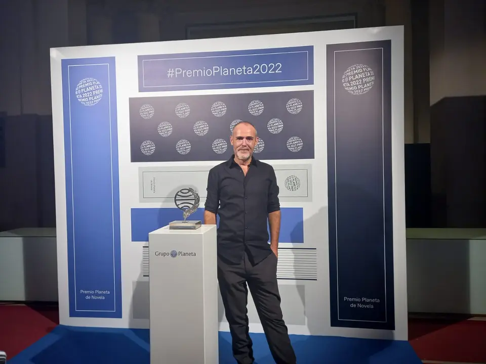 El escritor cartagenero David Galindo, en la gala de los Premios Planeta (Foto: La 7)