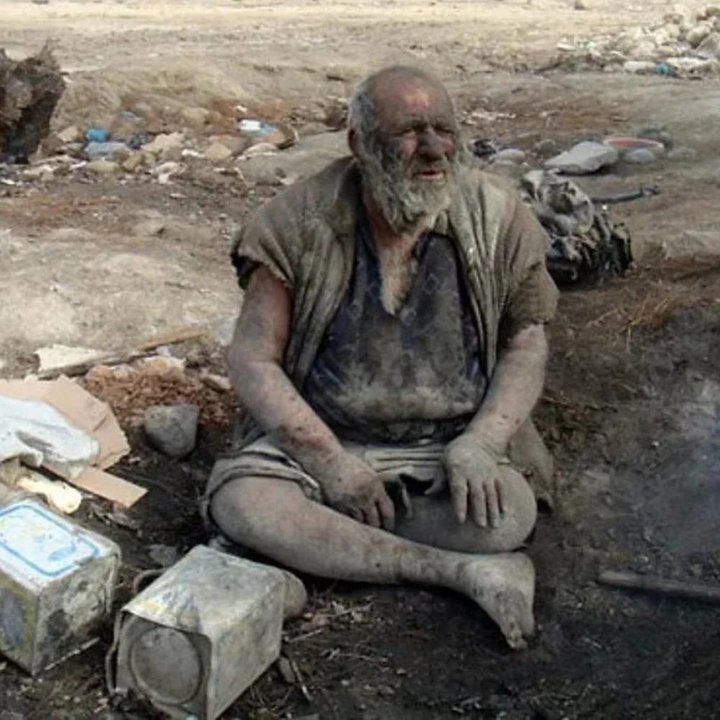 Amou Haji, el ermitaño iraní que llevaba 67 años sin lavarse