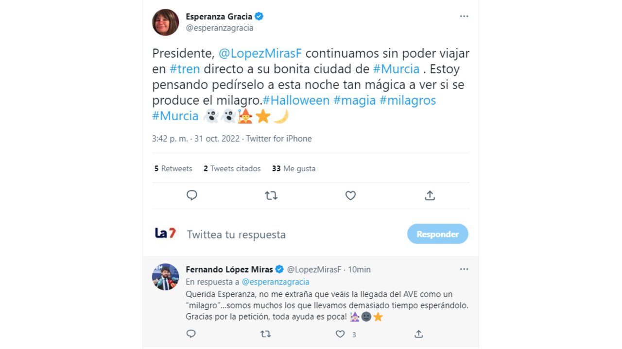 Nueva conversación entre Esperanza Gracia y Fernando López Miras a través de Twitter