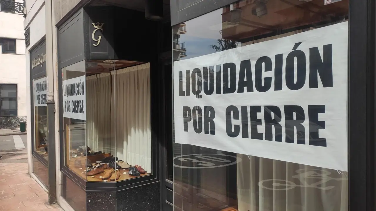 Cartel de liquidaci&oacute;n por cierre