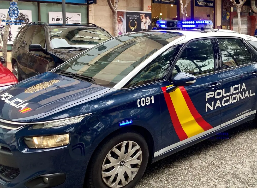 Veh&iacute;culo de la Polic&iacute;a Nacional