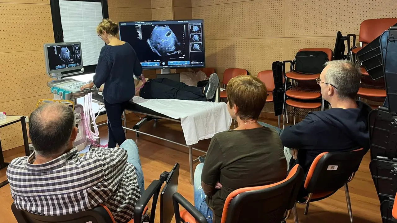 En el curso se han desarrollado aspectos te&oacute;ricos sobre ecograf&iacute;a y su uso en Atenci&oacute;n Primaria (Foto: CARM)