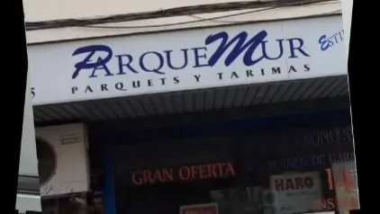 Imagen del video que se ha hecho viral en redes sociales en el que aparecen varias marcas acabadas en "mur" (foto: Murciamur)