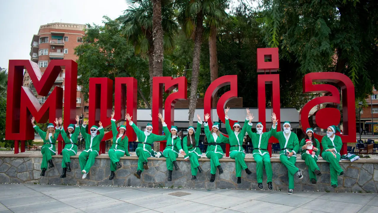 Los 'Pap&aacute; Noel' verdes de Gesa Seguros