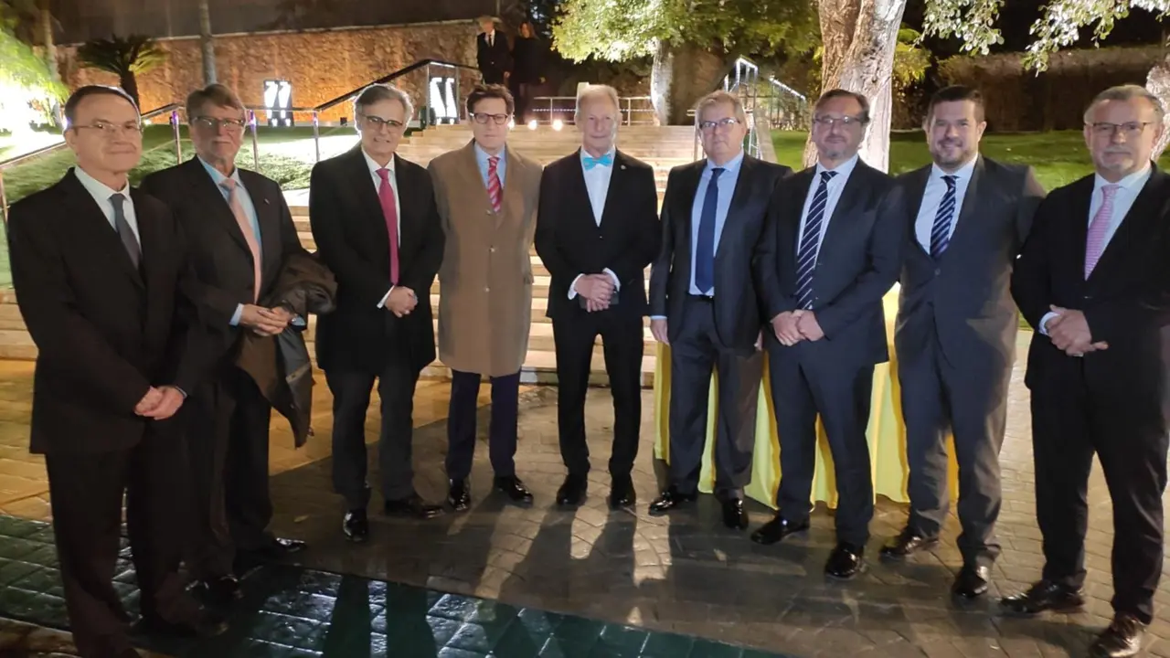 Algunas de las personalidades m&aacute;s destacadas en la cena de clausura
