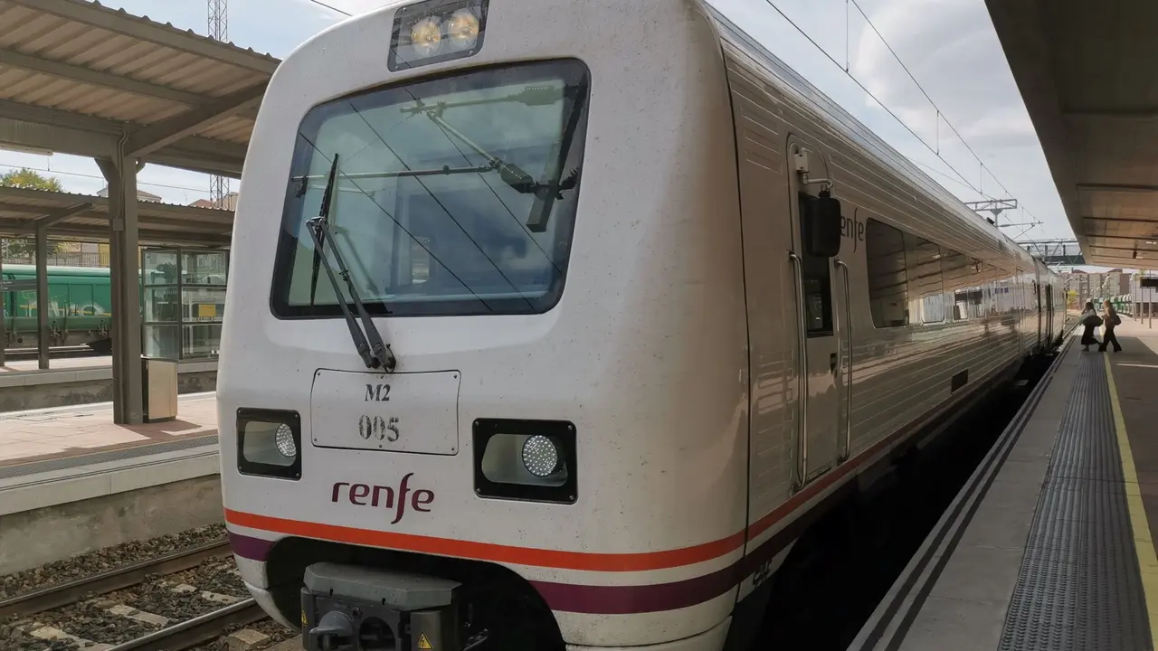 Tren de media distancia de Renfe