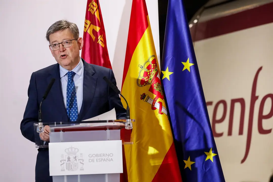 Acto de inauguraci&oacute;n de la l&iacute;nea de alta velocidad, Madrid-Murcia con la presencia del presidente de la Comunidad Valenciana, Ximo Puig (foto: EUROPA PRESS)