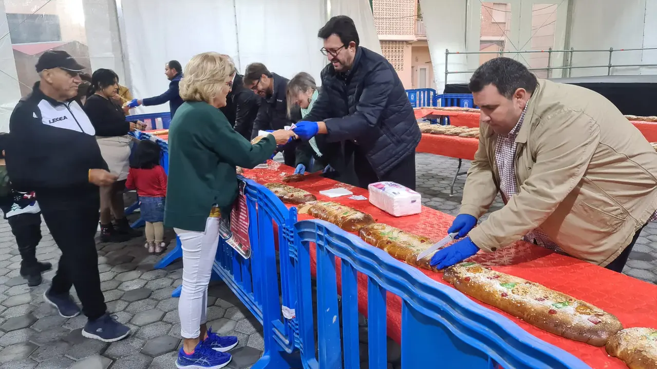 Rosc&oacute;n Solidario Los Alc&aacute;zares (4)