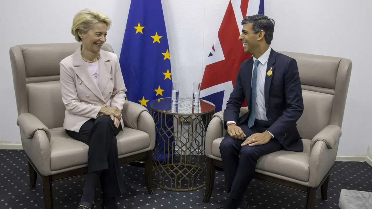 Ursula Von der Leyen y Rishi Sunak (STEVE REIGATE / DAILY EXPRESS / PA W / DPA)