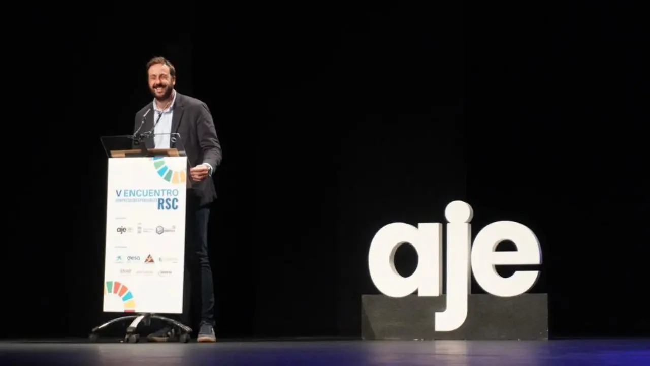 Gin&eacute;s &Aacute;ngel Garc&iacute;a, en el reciente encuentro de RSC organizado por AJE