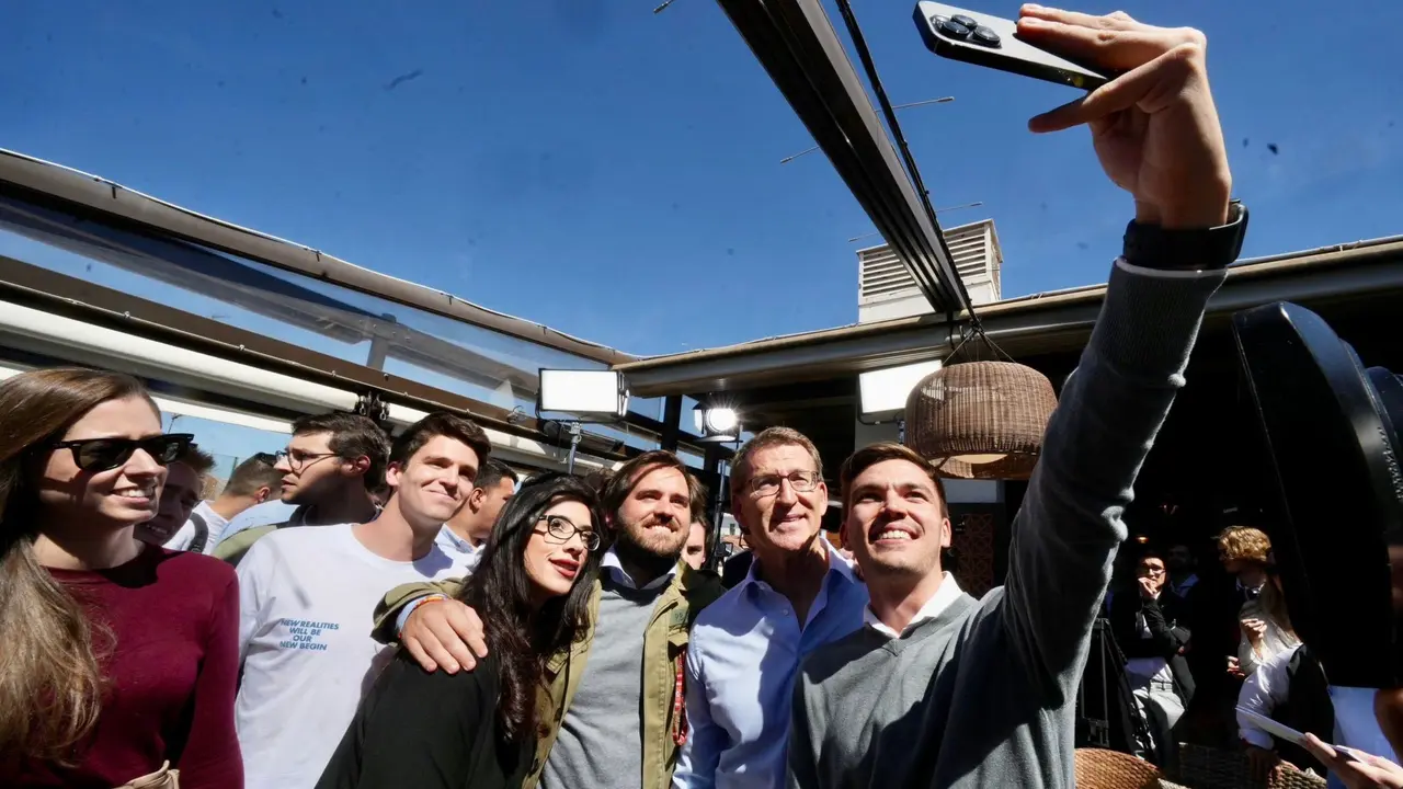 Feij&oacute;o presenta algunas de las medidas de su programa para j&oacute;venes y vivienda