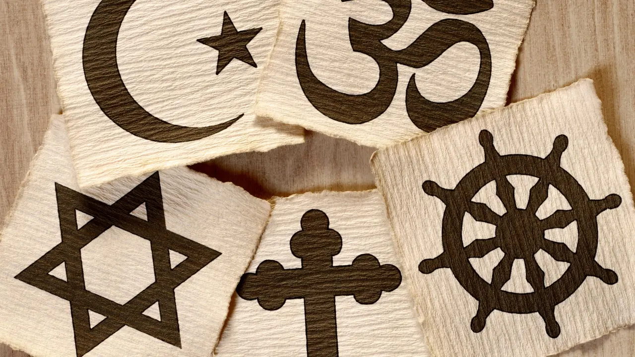 El Gobierno equipara la fiscalidad de todas las confesiones religiosas