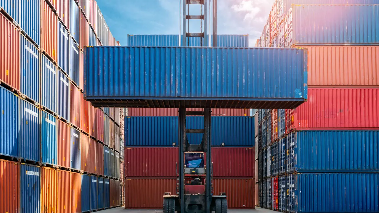 Las exportaciones impulsan el PIB