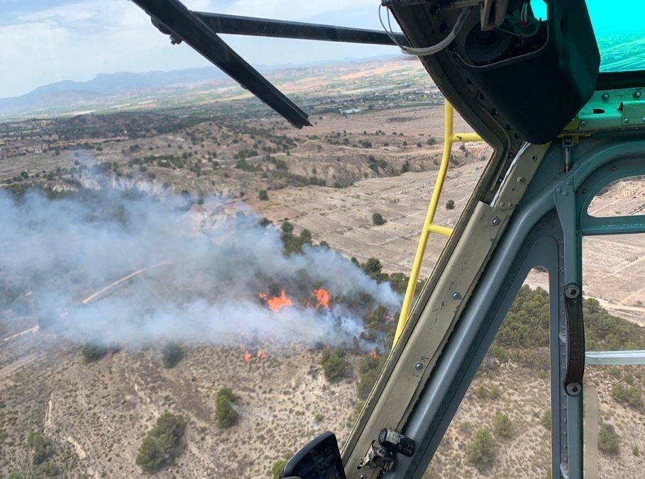 Imagen aérea del incendio originado en Sangonera la Verde