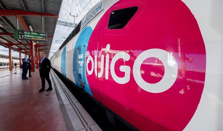 Un tren de la compañía Ouigo (foto: Europa Press)