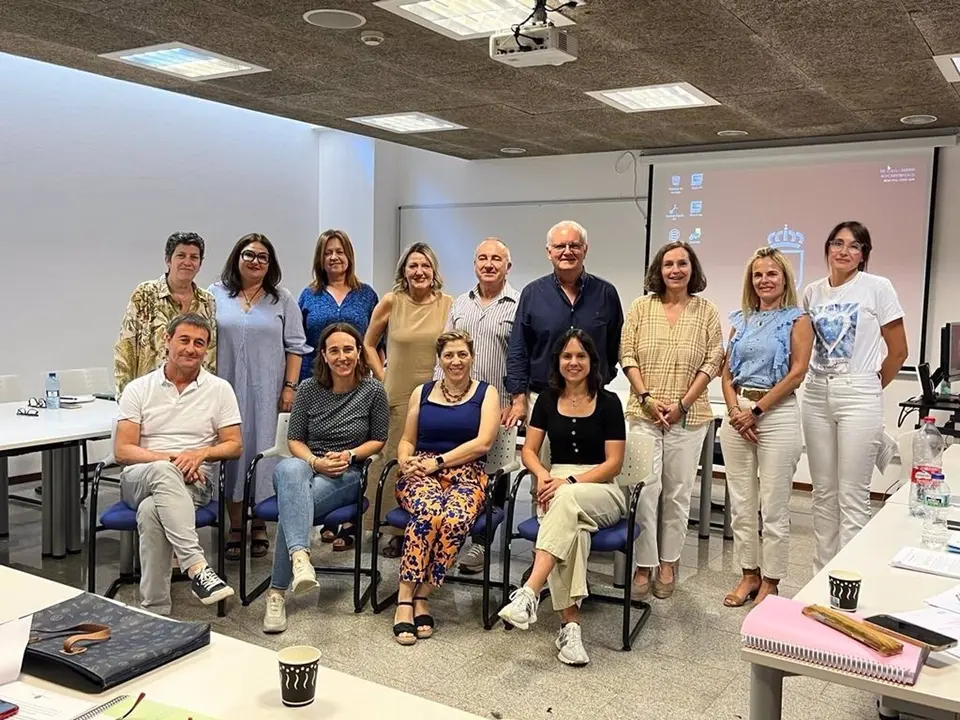 Los integrantes de la Comisi&oacute;n T&eacute;cnica de Atenci&oacute;n Temprana de la Comunidad Aut&oacute;noma (foto: CARM)