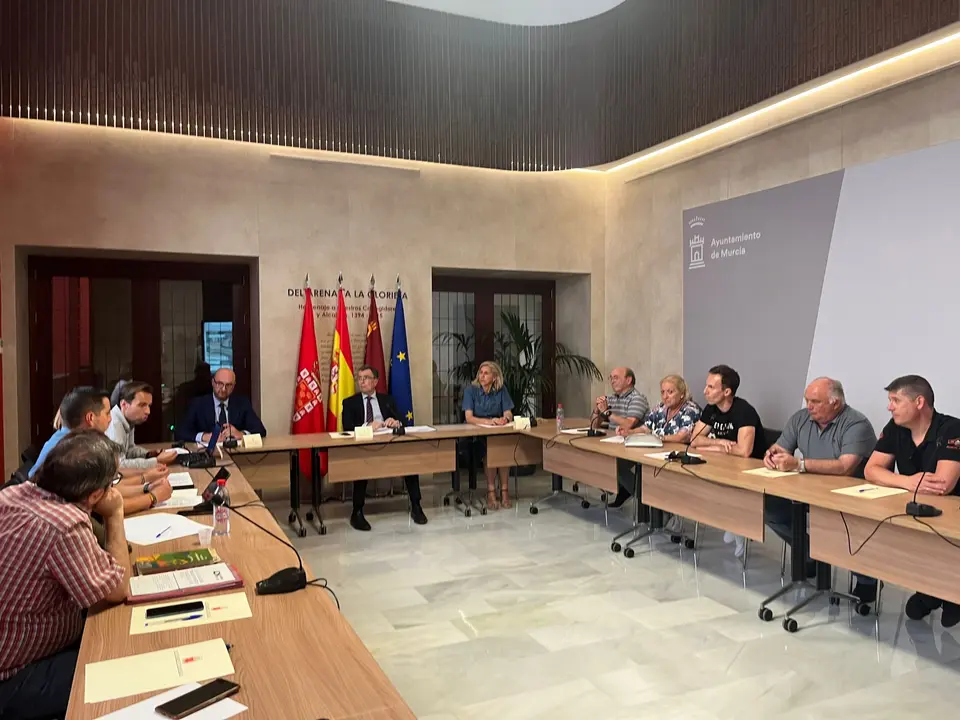 Reuni&oacute;n en Vistabella - Ayto. de Murcia