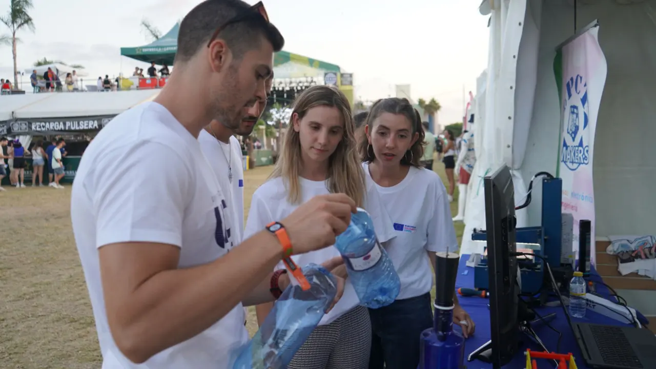 UPCT: Talleres de impresi&oacute;n 3D y rob&oacute;tica en Rock Imperium Festival
