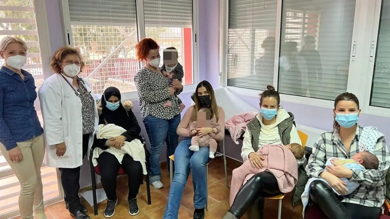 La Consejer&iacute;a de Salud ha impulsado la reorganizaci&oacute;n de la asociaci&oacute;n Mam&aacute; Alhama de apoyo a la maternidad y la lactancia materna
