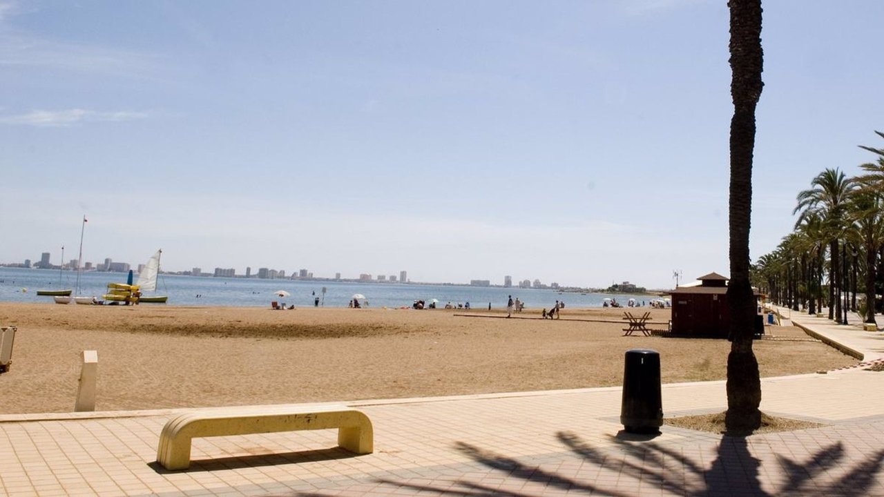 Imagen de archivo de la Playa de Mar de Cristal (foto: Ayuntamiento de Cartagena)