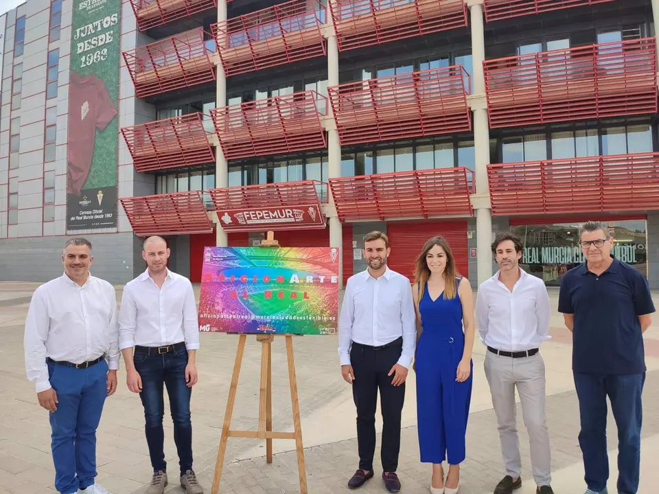 Presentaci&oacute;n del concurso de ideas bajo el lema 'Aficionarte al Real' (foto: Ayuntamiento de Murcia)