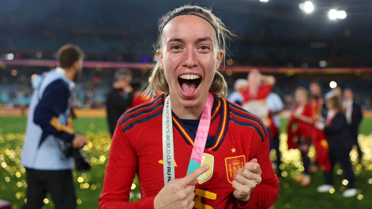 Eva Navarro celebra la victoria en el Mundial