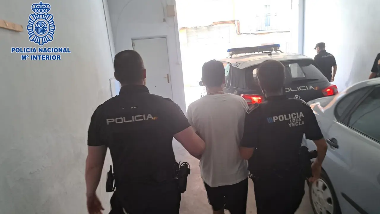 El individuo detenido por el atropello mortal en Yecla