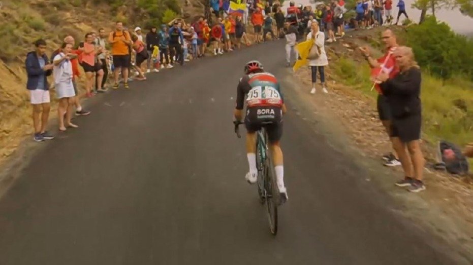 Lennard Kämna durante la noventa etapa de la Vuelta a España en la Región (foto: La Vuelta)