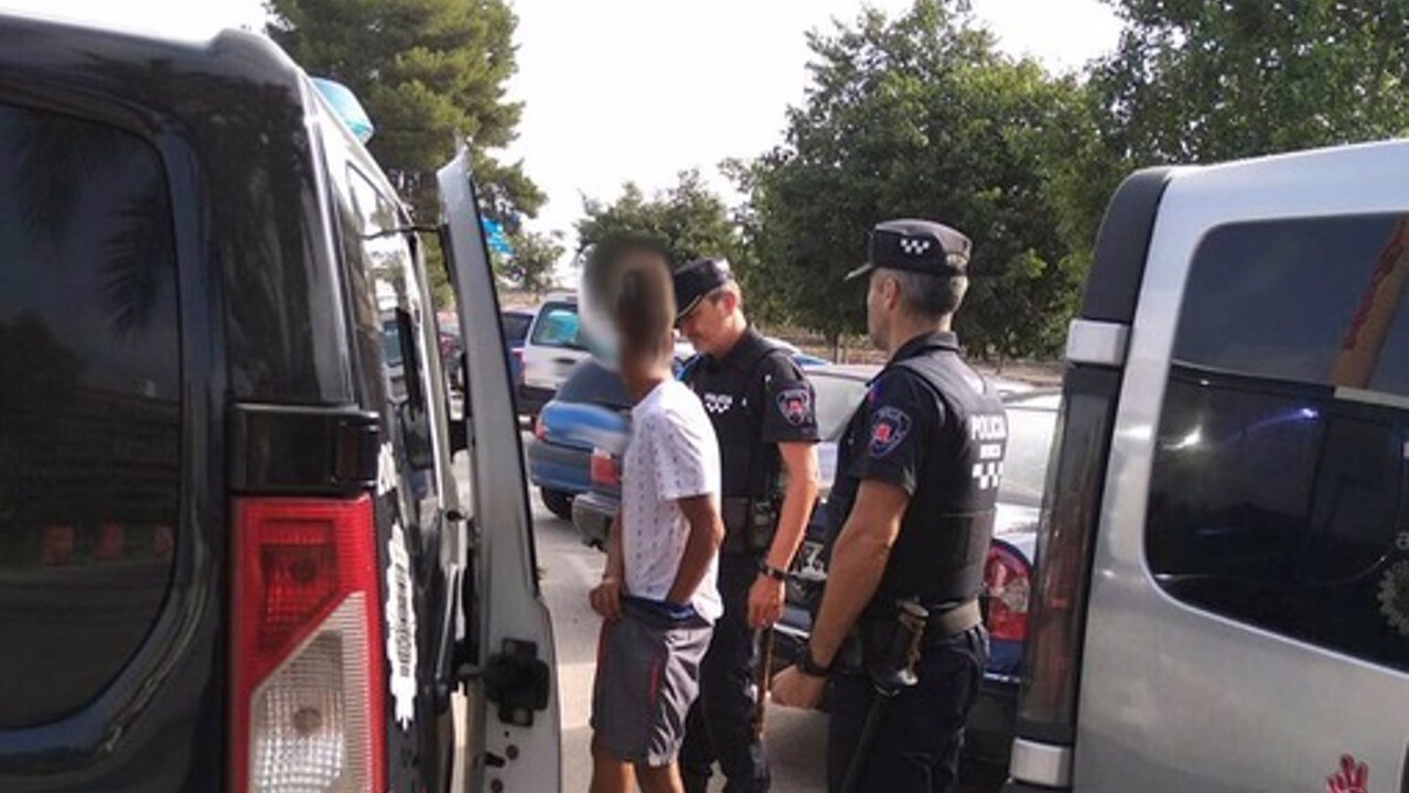 Imagen del 'gorrilla' detenido en Murcia (foto: Policía Local de Murcia)
