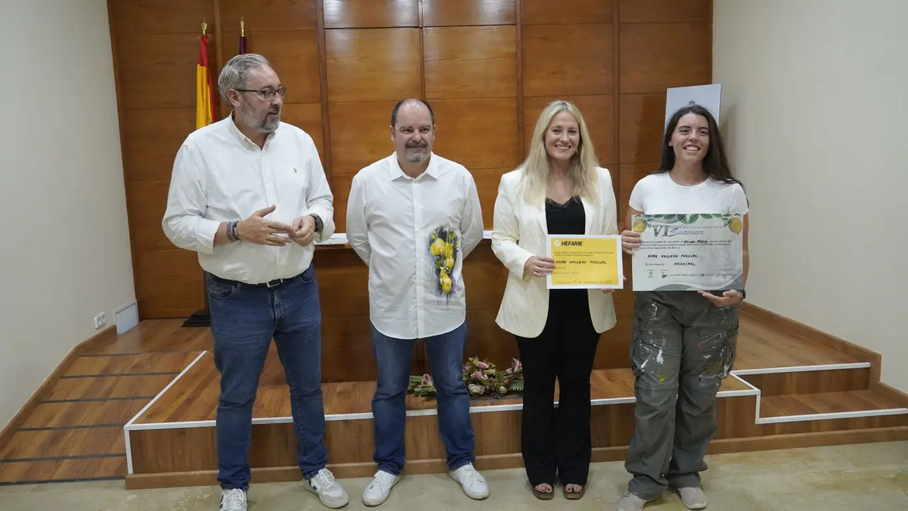 Hefame premia a la murciana Nora Gallego en el VI Certamen Nacional de Pintura R&aacute;pida