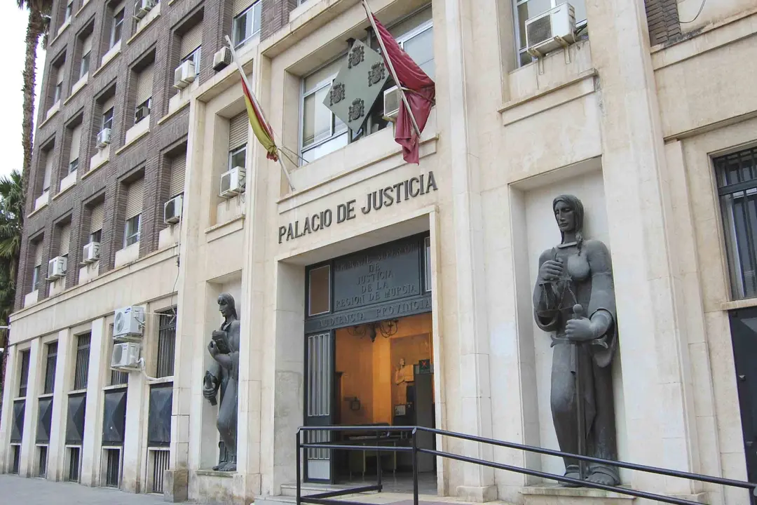 Palacio de Justicia, lugar en el que se encuentra el Tribunal Superior de Justicia de la Regi&oacute;n de Murcia