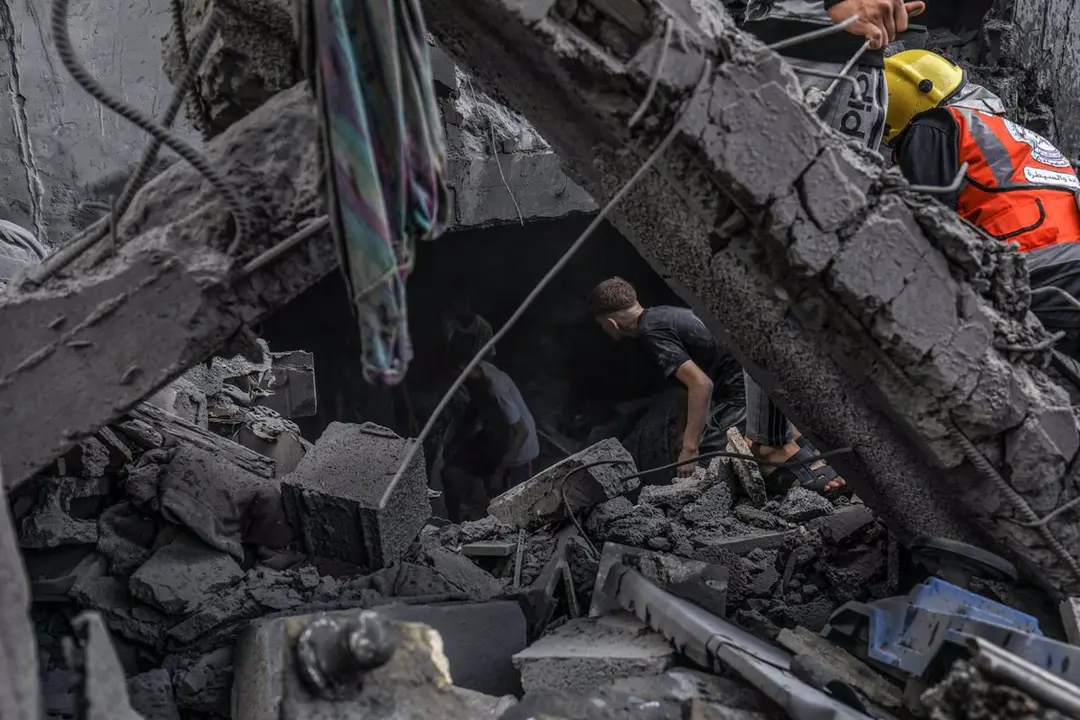 Escombros por los bombardeos israel&iacute;es en la Franja de Gaza (foto: EP)
