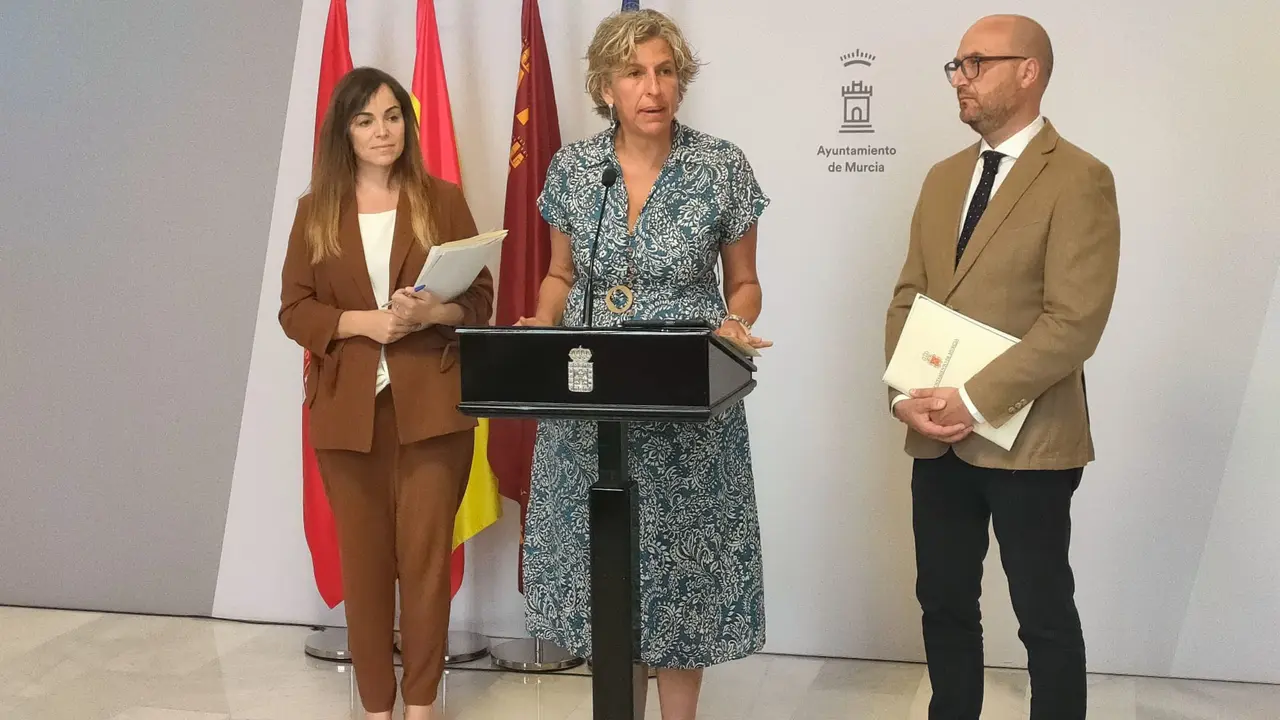 Mercedes Bernab&eacute;, edil popular