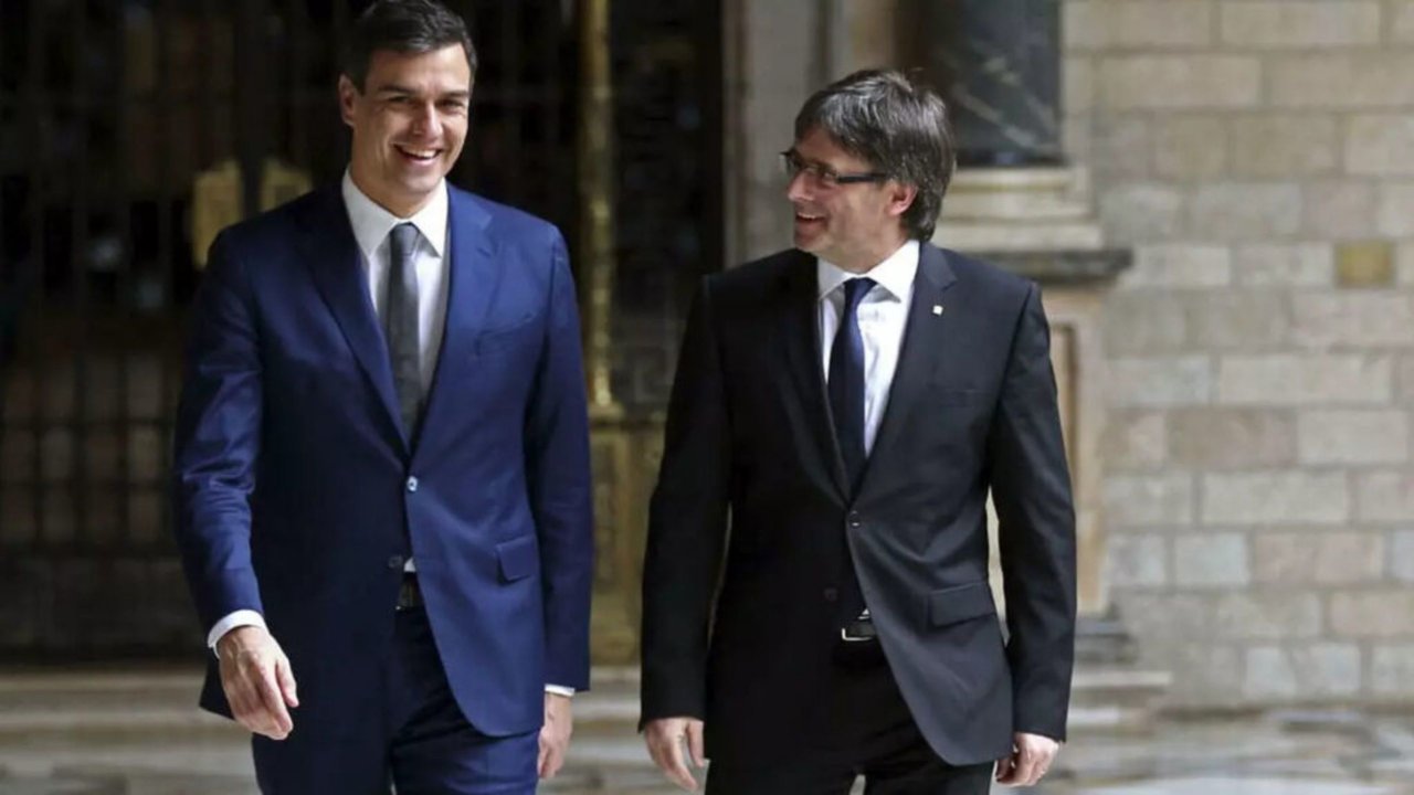 Pedro Sánchez y Carles Puigdemont, en una imagen de archivo