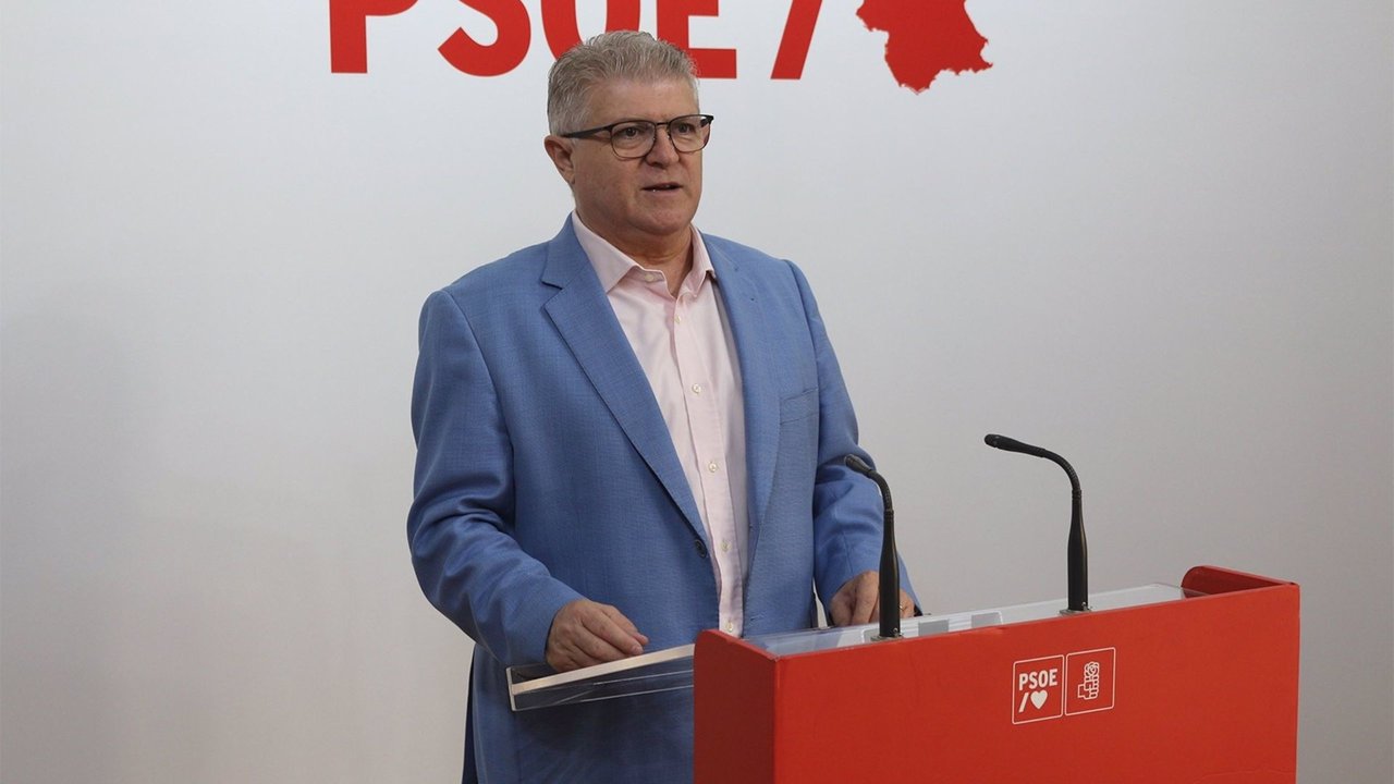 El secretario general del PSOE en la Región, José Vélez