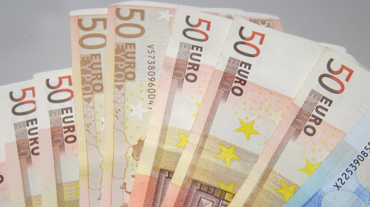 Euros en billetes (foto: EP)