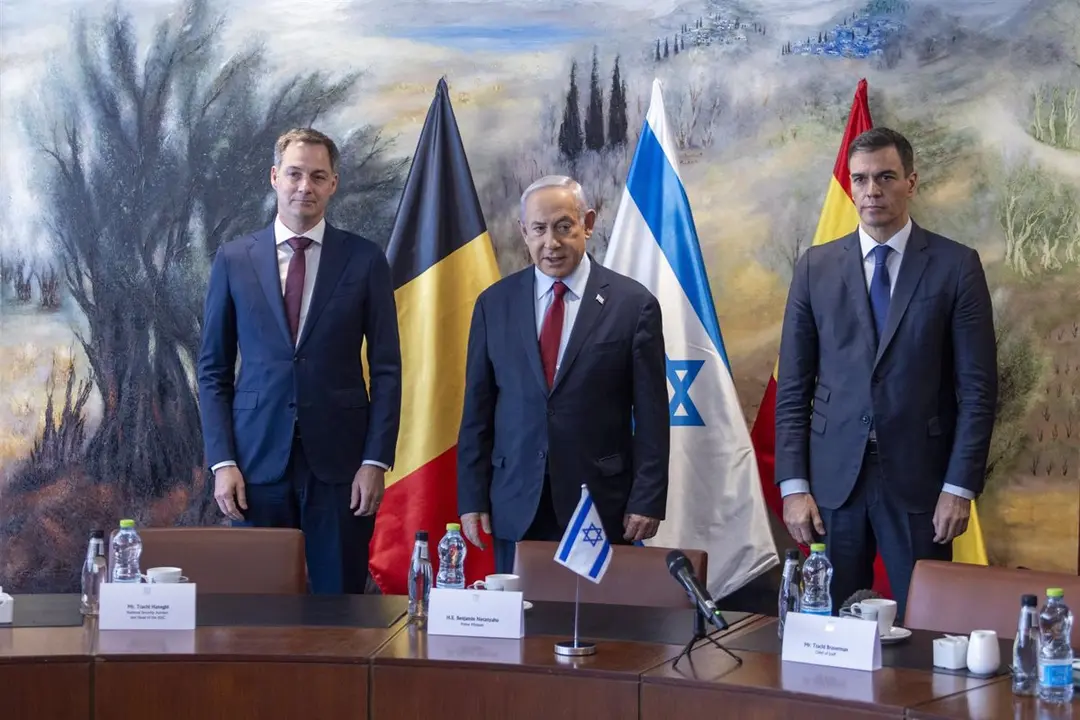 El presidente del Gobierno, Pedro S&aacute;nchez, recibido por Benjamin Netanyahu, primer ministro de Israel (foto: EP)