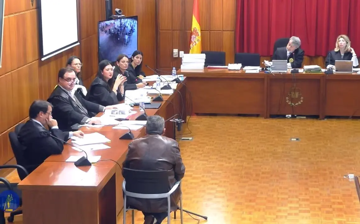 Imagen del juicio donde ha sido condenado el autor del asesinato.