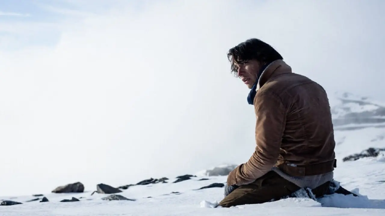 Fotograma de 'La sociedad de la nieve'