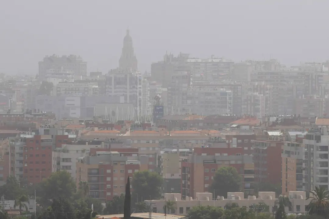 Masa de aire africano en la Regi&oacute;n de Murcia (foto: Agencias)