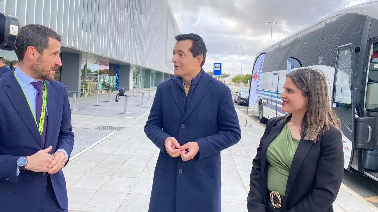 El consejero Jos&eacute; Manuel Pancorbo visita el Aeropuerto Internacional de la Regi&oacute;n de Murcia (foto: Regi&oacute;n de Murcia)